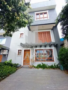 Casa de Condomínio com 4 Quartos à venda, 261m² no Belém Velho, Porto Alegre