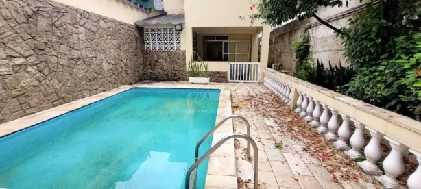 Casa com 4 Quartos para alugar, 350m² no Macuco, Santos