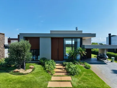 Casa de Condomínio com 4 Quartos à venda, 600m² no Atlântida-Sul, Osório