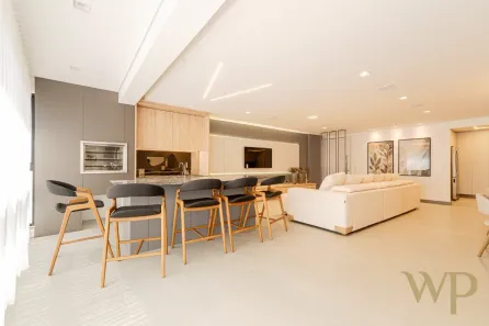 Apartamento com 3 Quartos à venda, 218m² no América, Joinville