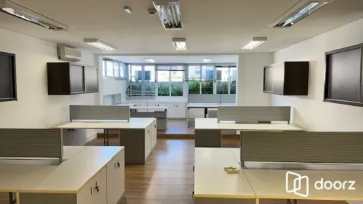 Sala Comercial à venda, 105m² no Rio Branco, Porto Alegre