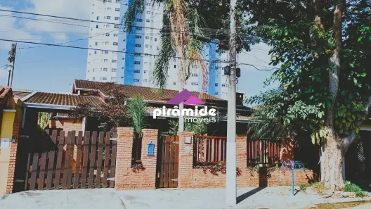 Casa com 5 Quartos para alugar, 180m² no Bosque dos Eucaliptos, São José dos Campos