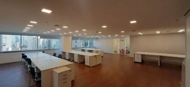 Sala Comercial para alugar, 212m² no Vila Olímpia, São Paulo
