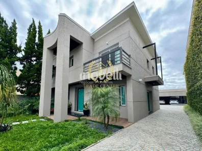 Sobrado com 3 Quartos à venda, 456m² no Centro, São José dos Pinhais