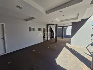 Imóvel Comercial com 5 Quartos para alugar, 400m² no Jardim Infante Dom Henrique, Bauru