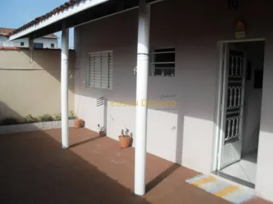 Sobrado com 3 Quartos à venda, 200m² no Residencial e Comercial Cidade Morumbi, Pindamonhangaba