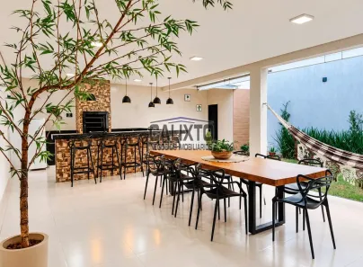 Sobrado com 3 Quartos à venda, 240m² no Presidente Roosevelt, Uberlândia