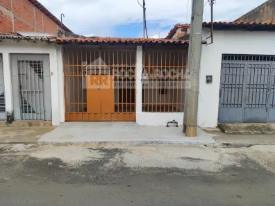 Casa com 2 Quartos para alugar, 90m² no Nossa Senhora das Graças, Teresina
