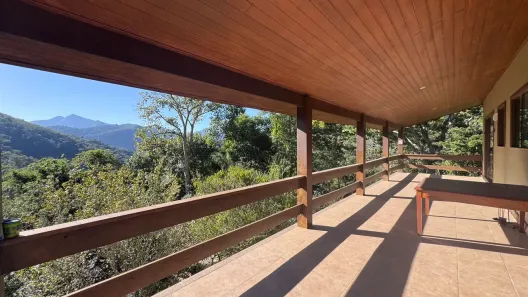 Casa de Condomínio com 3 Quartos à venda, 227m² no Corrêas, Petrópolis