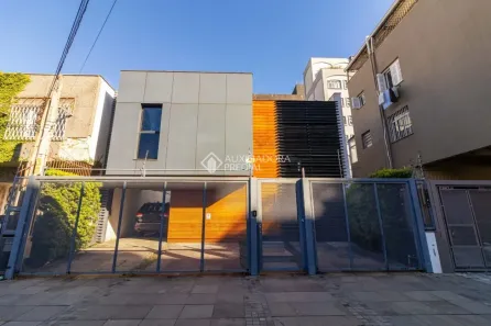 Imóvel Comercial com 3 Quartos para alugar, 235m² no Menino Deus, Porto Alegre
