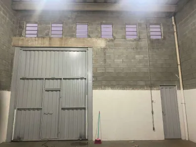 Galpão/Depósito/Armazém para alugar, 237m² no Jardim Piazza di Roma, Sorocaba