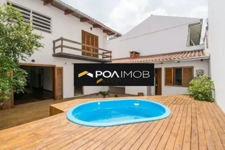 Casa com 3 Quartos para alugar, 224m² no Santana, Porto Alegre
