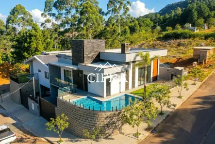 Casa com 3 Quartos à venda, 188m² no Laranjeiras, Rio do Sul