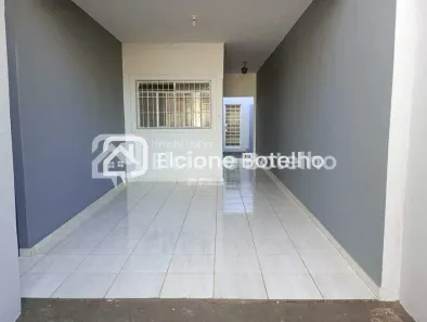 Casa com 5 Quartos para alugar, 110m² no Nossa Senhora Aparecida, Uberlândia