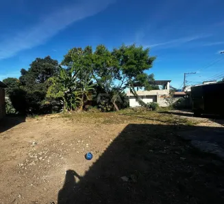 Lote/Terreno à venda, 700m² no São Patrício, Serra