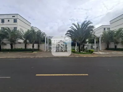 Apartamento com 2 Quartos para alugar, 46m² no Jardim Holanda, Uberlândia
