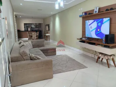 Casa com 2 Quartos à venda, 160m² no Jardim Colônia, Jacareí