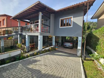 Casa de Condomínio com 4 Quartos à venda, 309m² no Posse, Teresópolis