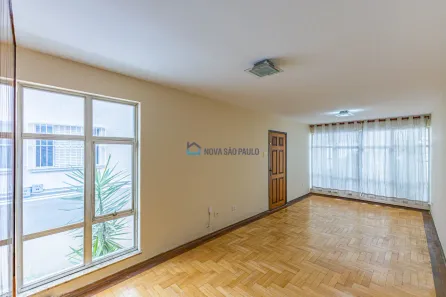 Casa com 3 Quartos à venda, 250m² no Indianópolis, São Paulo