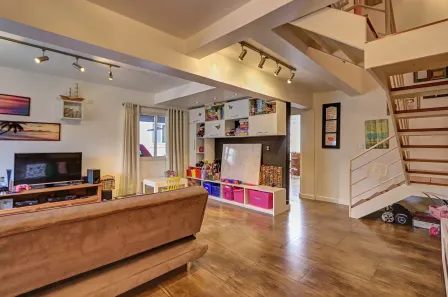 Casa com 3 Quartos à venda, 200m² no Lomba do Pinheiro, Porto Alegre