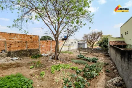 Lote/Terreno à venda, 324m² no Santa Lúcia, Divinópolis