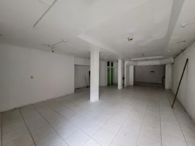Ponto Comercial para alugar, 80m² no São Brás, Belém