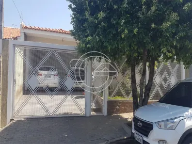 Casa com 3 Quartos à venda, 140m² no Centro, Marília