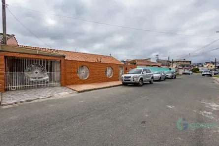 Casa com 3 Quartos à venda, 120m² no Novo Mundo, Curitiba