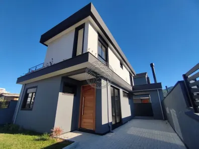 Casa com 4 Quartos à venda, 198m² no Pântano do Sul, Florianópolis