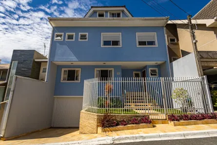 Sobrado com 4 Quartos à venda, 336m² no Atuba, Curitiba
