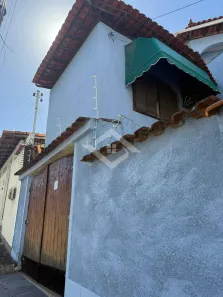 Casa com 3 Quartos à venda, 100m² no Centro, São Gonçalo