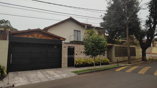 Casa com 3 Quartos à venda, 200m² no Universitário, Londrina