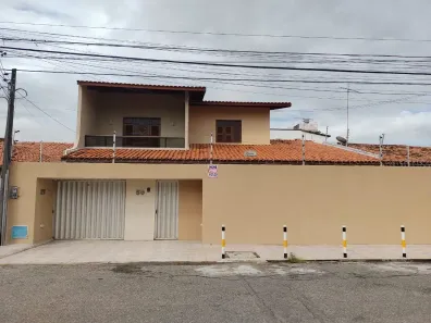 Casa com 6 Quartos à venda, 265m² no Cidade dos Funcionários, Fortaleza