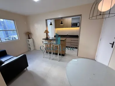 Apartamento com 2 Quartos para alugar, 50m² no Coqueiros, Florianópolis