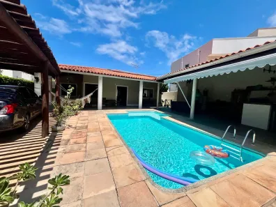 Casa de Condomínio com 5 Quartos à venda, 236m² no Buraquinho, Lauro de Freitas