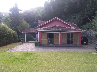 Casa com 5 Quartos à venda, 2000m² no Corrêas, Petrópolis
