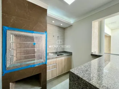 Sobrado com 4 Quartos à venda, 244m² no Jardim Verônica, Maringá
