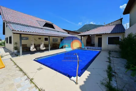 Sobrado com 4 Quartos à venda, 310m² no Bal Stella Maris, Peruíbe