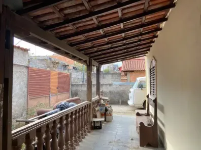 Casa com 3 Quartos à venda, 132m² no Ressaca, Contagem