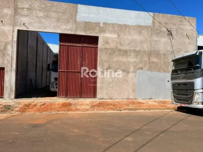 Galpão/Depósito/Armazém para alugar, 530m² no Novo Mundo, Uberlândia