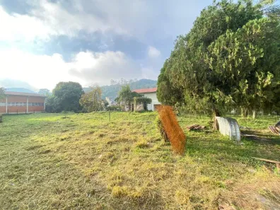 para alugar, 1000m² no Primeiro de Maio, Brusque