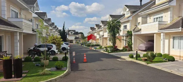Sobrado com 3 Quartos à venda, 190m² no Itália, São José dos Pinhais
