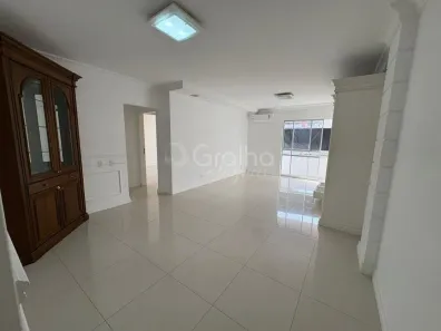 Apartamento com 3 Quartos para alugar, 113m² no Centro, Florianópolis
