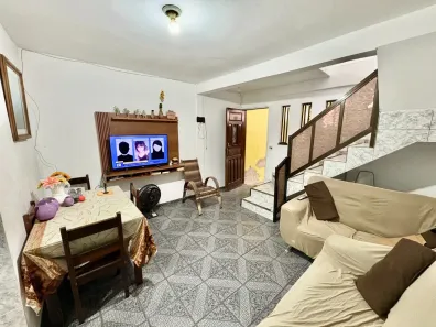 Casa com 2 Quartos à venda, 98m² no Rádio Clube, Santos