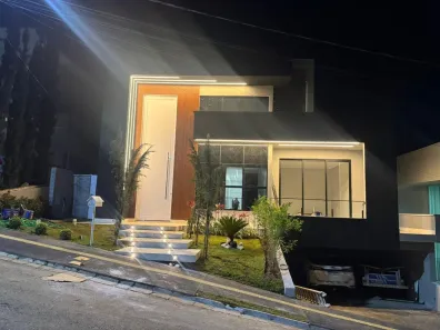 Casa de Condomínio com 4 Quartos à venda, 250m² no Condomínio do Lago 1ª Etapa, Goiânia