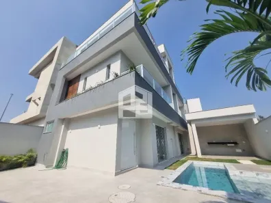 Casa de Condomínio com 4 Quartos à venda, 200m² no Vargem Pequena, Rio de Janeiro