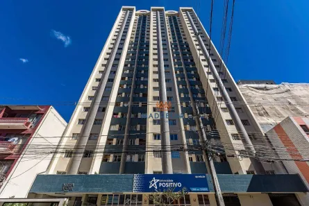 Apartamento com 2 Quartos para alugar, 74m² no Centro, Curitiba
