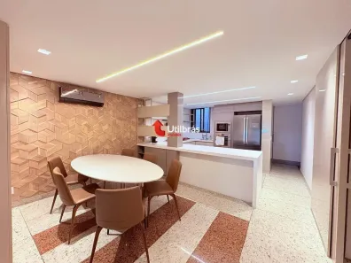 Casa com 3 Quartos à venda, 445m² no Boa Viagem, Belo Horizonte