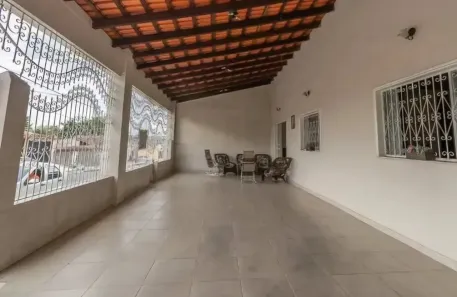 Casa com 4 Quartos à venda, 220m² no Planalto, Manaus