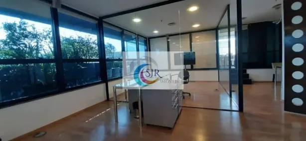 Sala Comercial para alugar, 225m² no Vila Olímpia, São Paulo